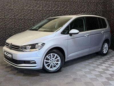Gebraucht VW Touran 150 PS (110 kW) 2023 Silber Van / Kleinbus