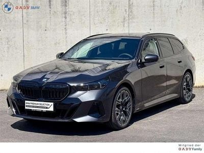 Gebraucht BMW 540 Shadowline 303 PS (222 kW) 2025 Sophistograu brillanteffekt Kombi
