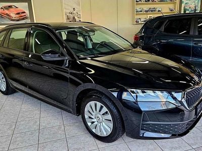 Schwarz Gebraucht 2025 Skoda Octavia Essence Kombi | € 25.990 (Guter Preis)