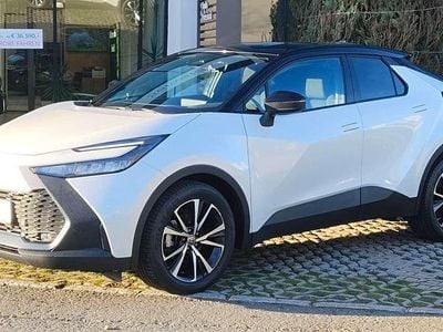 Weiß Gebraucht 2023 Toyota C-HR Active SUV | € 33.990