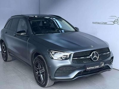Gebraucht Mercedes GLC300e AMG 194 PS (142 kW) 2022 Grau SUV