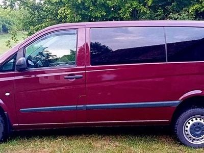 Gebraucht Mercedes Vito 136 PS (100 kW) 2011 Rot Van
