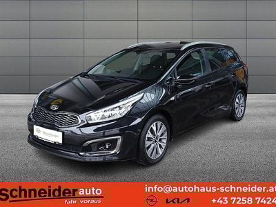 gebraucht Kia Ceed Sportswagon 1,4 MPI Silber Plus