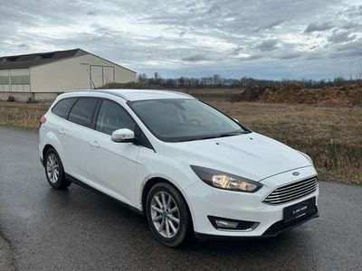 gebraucht Ford Focus FocusTraveller 1.5TDCi Titanium *Top-Gepflegt*