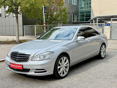 Grau Gebraucht 2009 Mercedes S350 Limousine | € 16.990 (Etwas zu teuer)