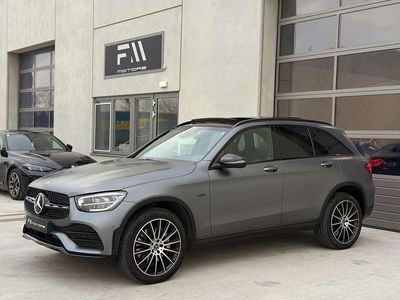Grau Gebraucht 2021 Mercedes GLC300e AMG line SUV | € 47.499