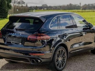 Schwarz Gebraucht 2015 Porsche Cayenne S E-Hybrid SUV | € 27.000