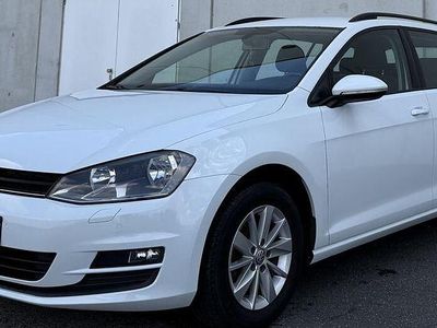 Weiß Gebraucht 2016 VW Golf VII Kombi | € 7.990 (Fairer Preis)
