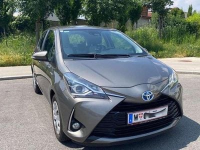 Gebraucht 2018 Toyota Yaris Hybrid Limousine | € 9.500