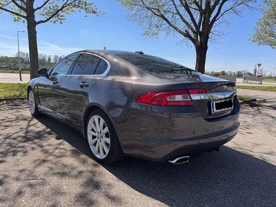 Grau Gebraucht 2009 Jaguar XF Premium Luxury Limousine | € 7.400 (Guter Preis)