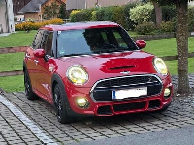 Rot Gebraucht 2015 Mini Cooper SD Kleinwagen | € 16.750