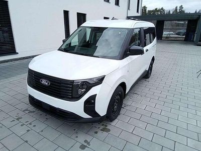Weiß Gebraucht 2024 Ford Tourneo Courier Trend Van / Kleinbus | € 31.747