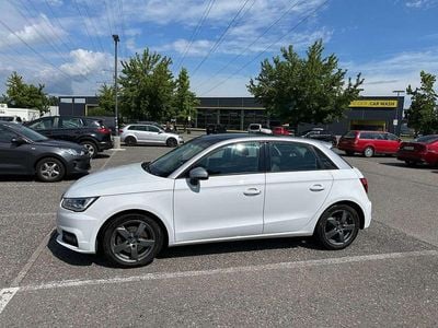 Weiß Gebraucht 2015 Audi A1 Sportback Ambition Kleinwagen | € 9.500