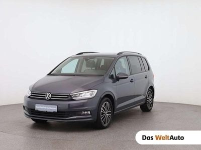 Grau Gebraucht 2024 VW Touran Comfortline Van / Kleinbus | € 35.990 (Etwas zu teuer)