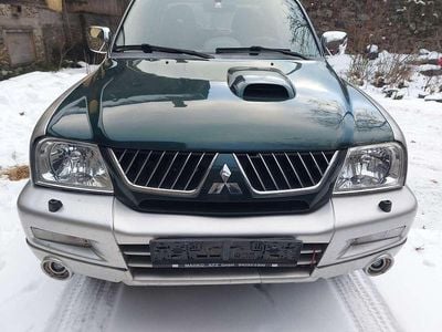 Gebraucht Mitsubishi L200 131 PS (96 kW) 2005 Grün Abholung
