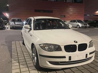 Weiß Gebraucht 2010 BMW 116 Kleinwagen | € 7.000 (Etwas zu teuer)
