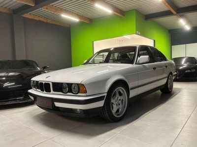 BMW 524