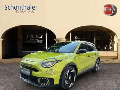 Neu Abarth 600e Scorpionissima 206 kW (281 PS) 2025 Gelb SUV