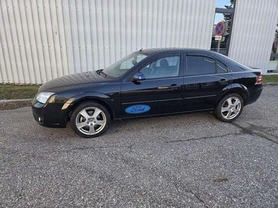 Gebraucht Ford Mondeo Ghia 170 PS (125 kW) 2001 Schwarz Limousine