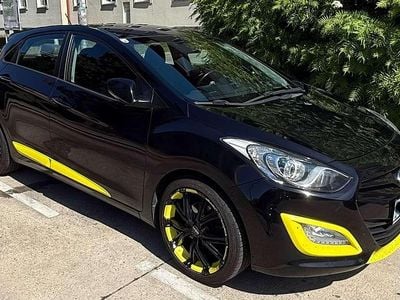 Gebraucht Hyundai i30 90 PS (66 kW) 2015 Schwarz Limousine
