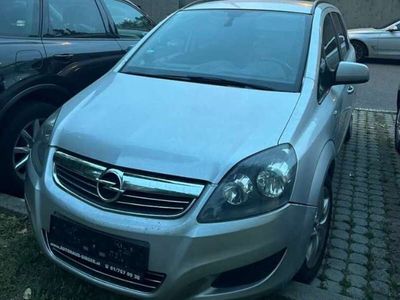 gebraucht Opel Zafira 16 Cosmo