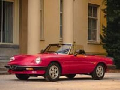 Gebraucht Alfa Romeo Spider 104 PS (76 kW) 1989 Rot Cabrio