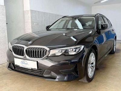 Schwarz Gebraucht 2020 BMW 318 Advantage Kombi | € 21.900 (Fairer Preis)
