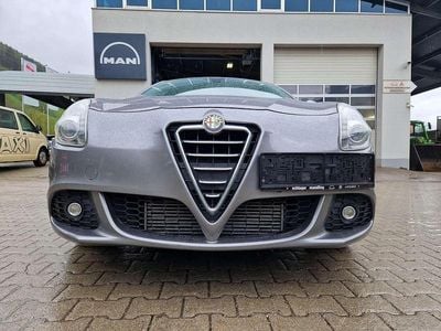 Grau Gebraucht 2013 Alfa Romeo Giulietta Distinctive Kleinwagen | € 8.000