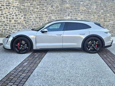 Silber Gebraucht 2022 Porsche Taycan Cross Turismo Limousine | € 74.000 (Guter Preis)