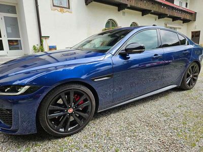 gebraucht Jaguar XE D200 R-Dynamic Black Aut.