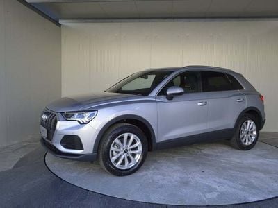Silber metallic Gebraucht 2025 Audi Q3 Ambiente SUV | € 43.990 (Etwas zu teuer)