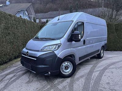 Silber Gebraucht 2024 Opel Movano S Van | € 34.980 (Teuer)