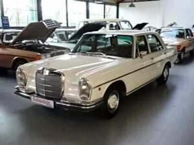 Weiß Gebraucht 1971 Mercedes 280 SE Limousine | € 25.900