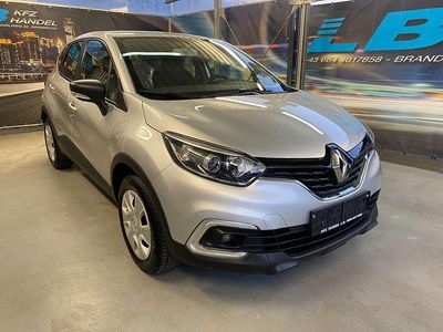 Grau Gebraucht 2019 Renault Captur Life SUV | € 13.999 (Etwas zu teuer)