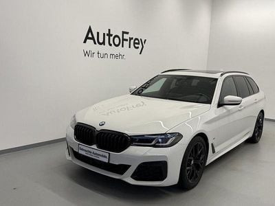 Gebraucht BMW 540 Shadowline 340 PS (250 kW) 2022 Alpinweiß