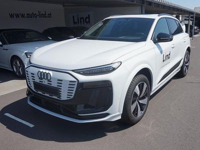 Weiss metallic Gebraucht 2024 Audi Q6 e-tron Ambiente SUV | € 79.990 (Teuer)