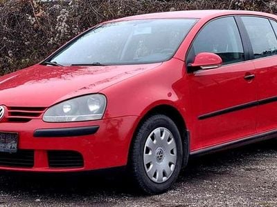 Rot Gebraucht 2004 VW Golf IV Trendline Limousine | € 1.000 (Guter Preis)