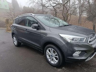 Grau Gebraucht 2019 Ford Kuga Titanium SUV | € 14.350 (Guter Preis)