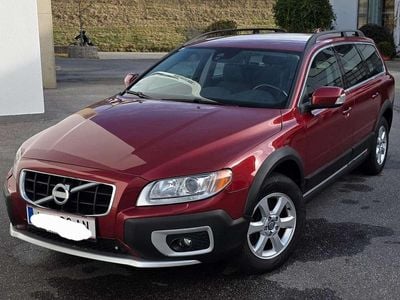 Rot Gebraucht 2011 Volvo XC70 Kinetic Kombi | € 12.900