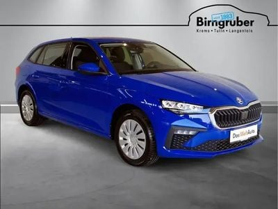 Mittelblau normal Gebraucht 2024 Skoda Scala Essence Kleinwagen | € 20.390 (Guter Preis)