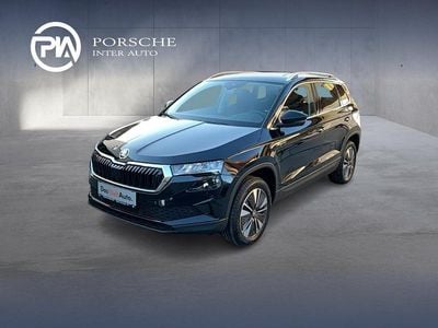Neu Skoda Karoq Selection 150 PS (110 kW) 2026 Schwarz  metallicperleffektno SUV