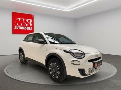 Neu Fiat 600 101 PS (74 kW) 2025 Weiß SUV