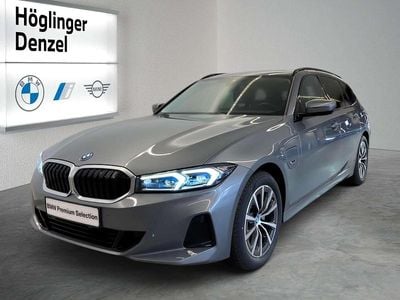 Grau Gebraucht 2022 BMW 330e Comfort Edition Kombi | € 46.990 (Etwas zu teuer)