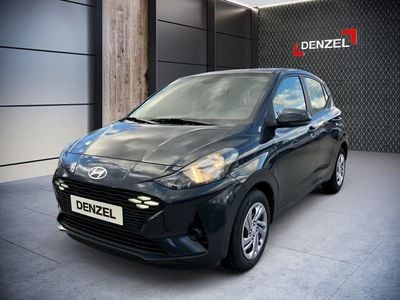 Neu Hyundai i10 63 PS (46 kW) 2025 Grau Kleinwagen