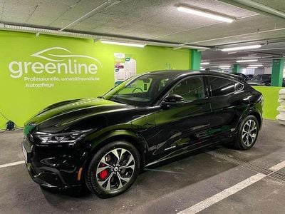 Gebraucht Ford Mustang Mach-E Standard Range 197 kW (269 PS) 2021 Schwarz SUV