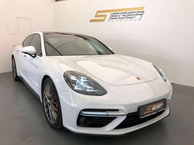 Weiß Gebraucht 2018 Porsche Panamera Turbo Limousine | € 98.790