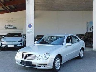 Gebraucht 2009 Mercedes E280 Avantgarde Limousine | € 17.500