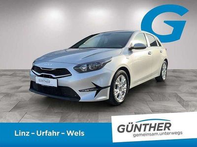 gebraucht Kia Ceed Ceed / cee'd1,0 TGDI ISG Silber