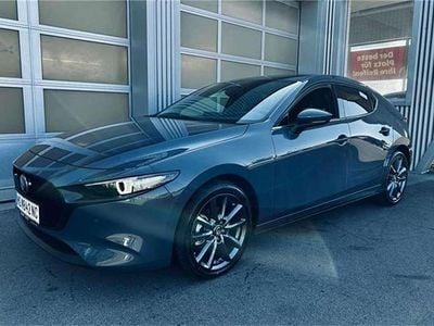 Grau Gebraucht 2025 Mazda 3 Center-Line Kleinwagen | € 27.900