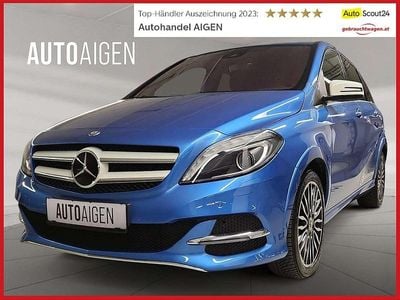 Blau Gebraucht 2015 Mercedes B Electric Drive Van / Kleinbus | € 10.990